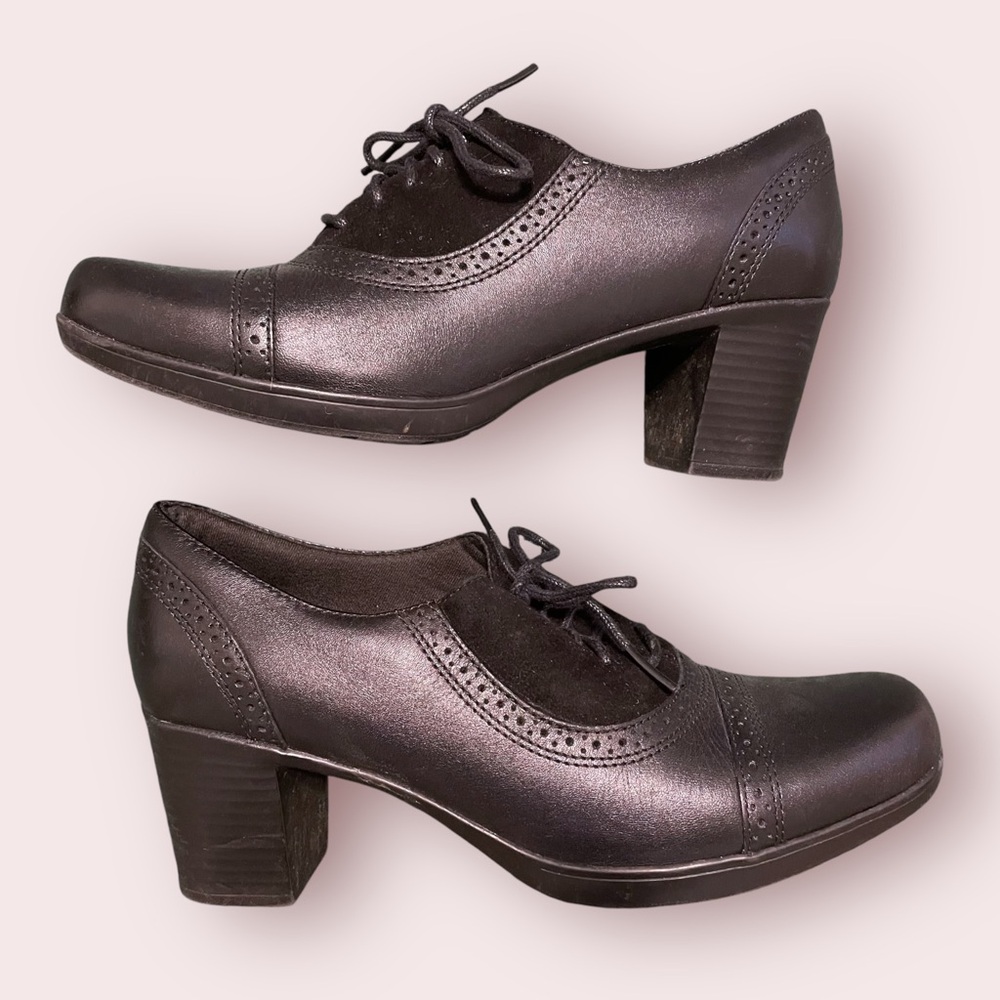 Clarks Oxford Heels